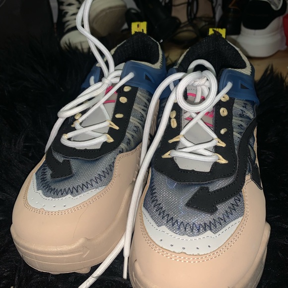 Women’s shoes - Picture 6 of 11